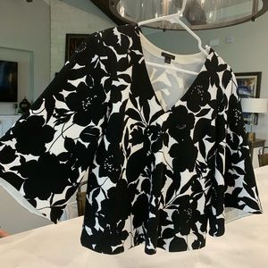 Ann Taylor, XS, 3/4 length bell sleeves, ponte